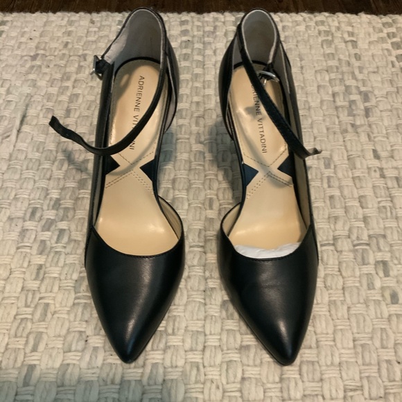 Heels - Picture 1 of 9